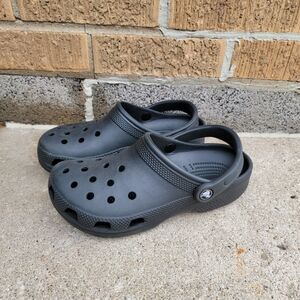 Crocs Classic Black Clogs Junior 5/Womens 7
